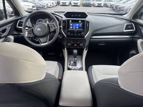 2024 Subaru Forester Premium