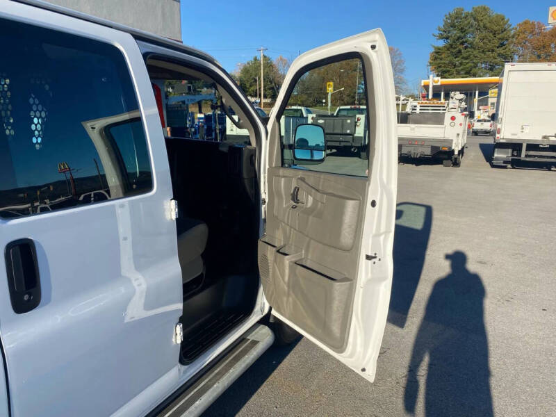 2023 GMC Savana 2500