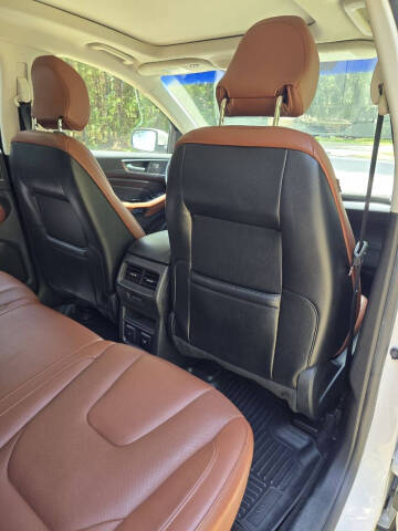 2017 Ford Edge Titanium