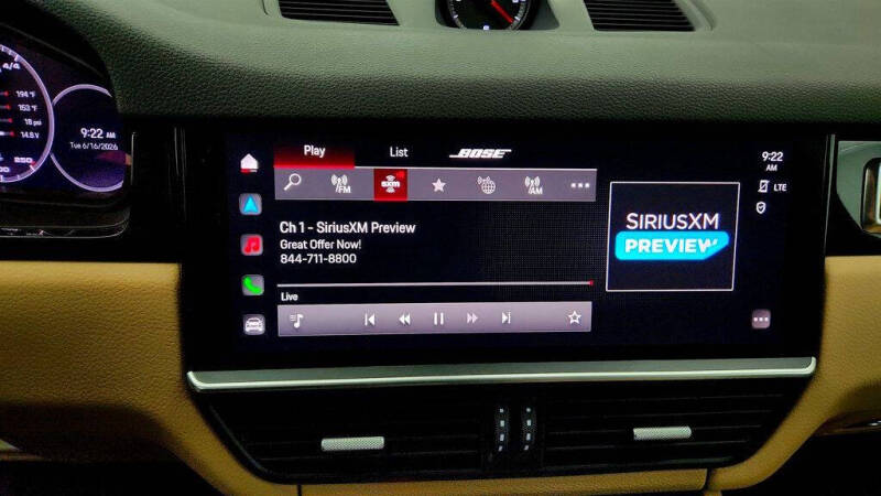 2023 Porsche Cayenne Platinum Edition