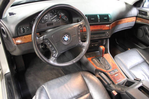 2000 BMW 5 Series 528i