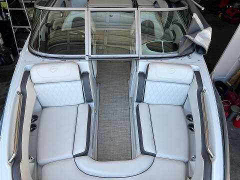 2022 Crownline E215 XS