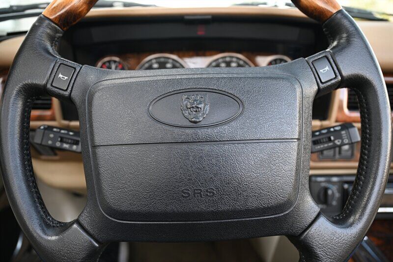 1996 Jaguar XJ-Series 34