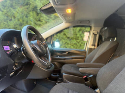 2016 Mercedes-Benz Metris