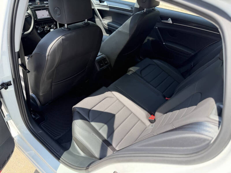 2015 Volkswagen Golf TSI SEL