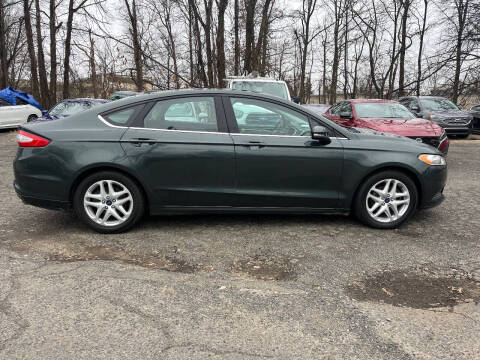 2016 Ford Fusion SE