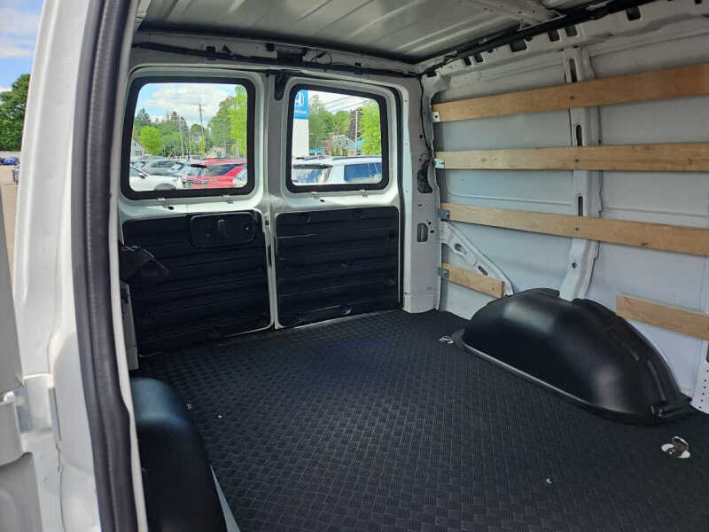 2024 GMC Savana 2500