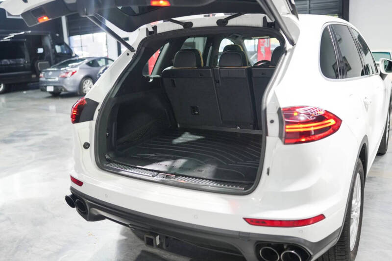 2016 Porsche Cayenne