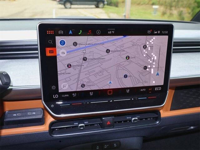 2025 Volkswagen ID. Buzz Pro S Plus 4Motion