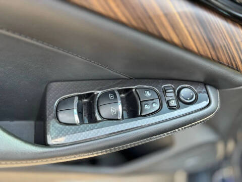 2017 Nissan Maxima Platinum