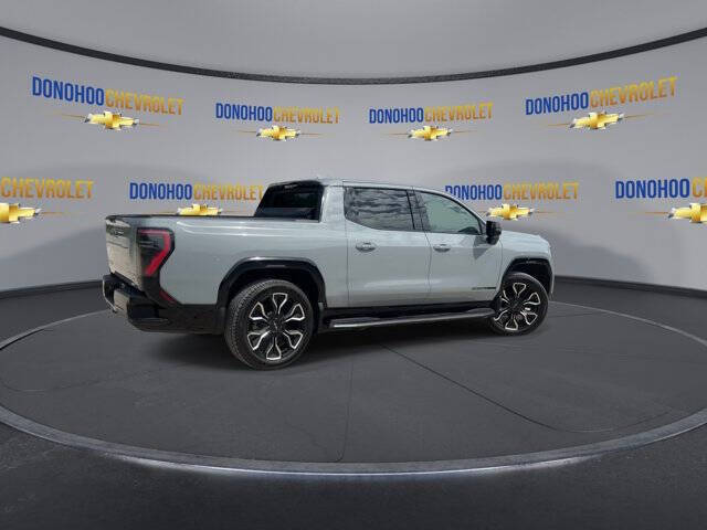 2024 GMC Sierra EV Denali Edition 1