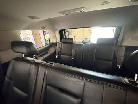 2010 Cadillac Escalade Luxury