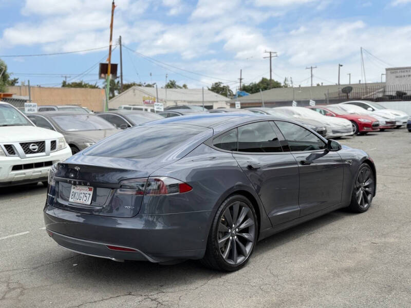 2016 Tesla Model S 70D