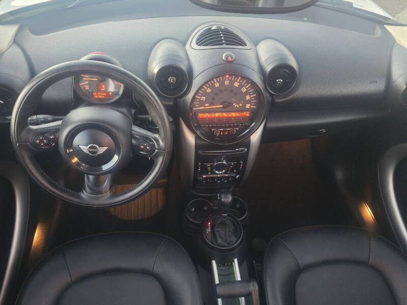 2015 MINI Countryman Cooper