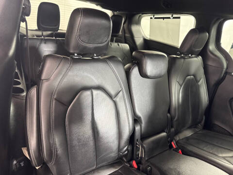 2019 Chrysler Pacifica Touring L Plus