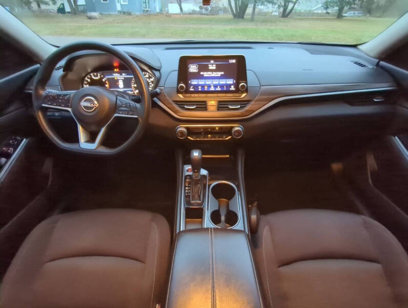 2023 Nissan Altima 2.5 SV