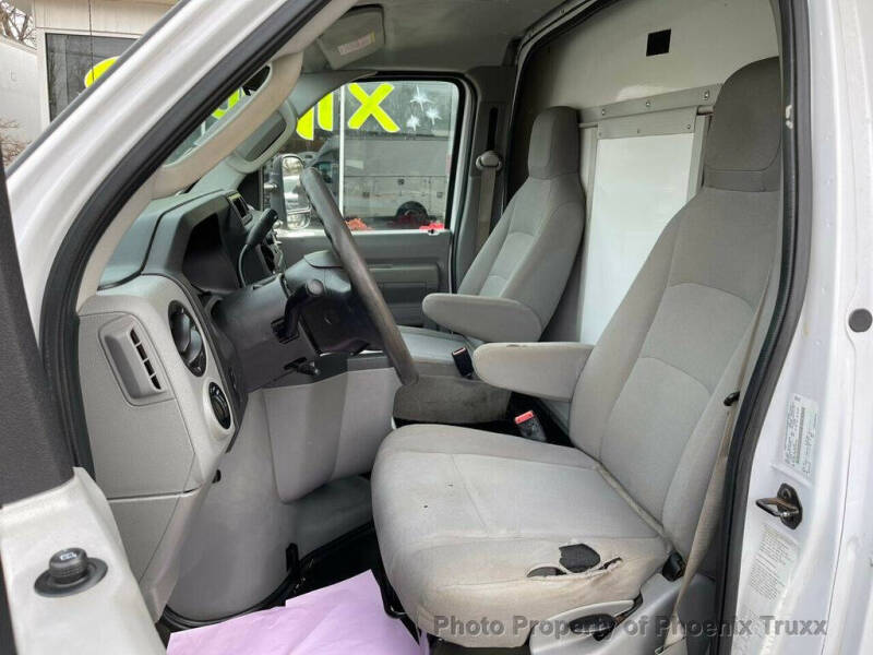 2017 Ford E-Series