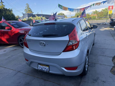 2013 Hyundai Accent GS