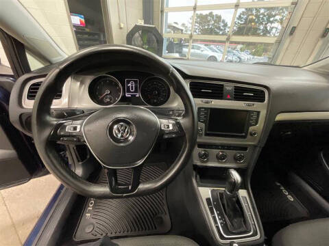 2016 Volkswagen Golf SportWagen