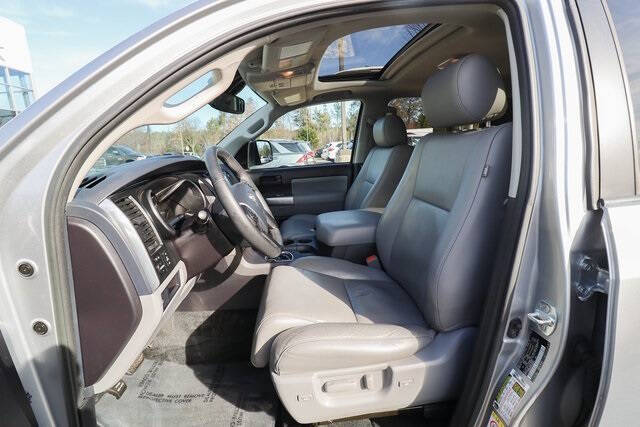 2018 Toyota Sequoia SR5