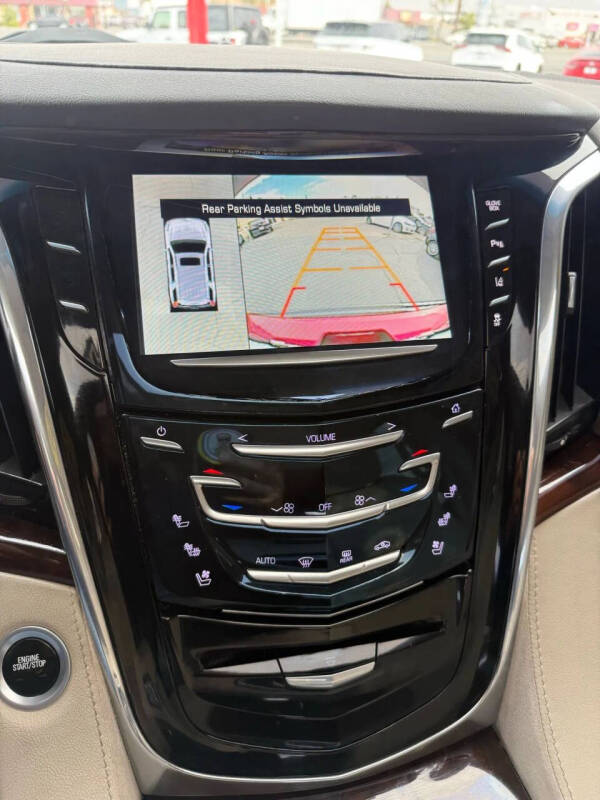 2015 Cadillac Escalade Luxury