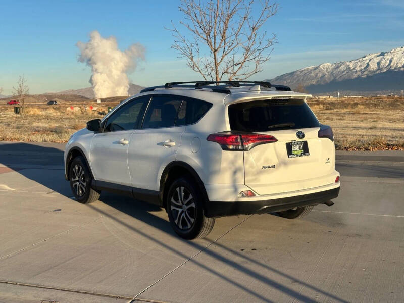 2018 Toyota RAV4 LE