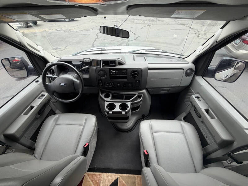 2014 Ford E-Series E-250