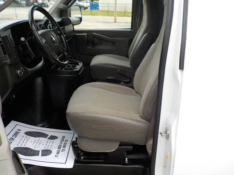 2021 Chevrolet Express 2500