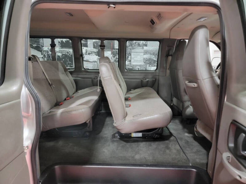 2017 Chevrolet Express LS 2500