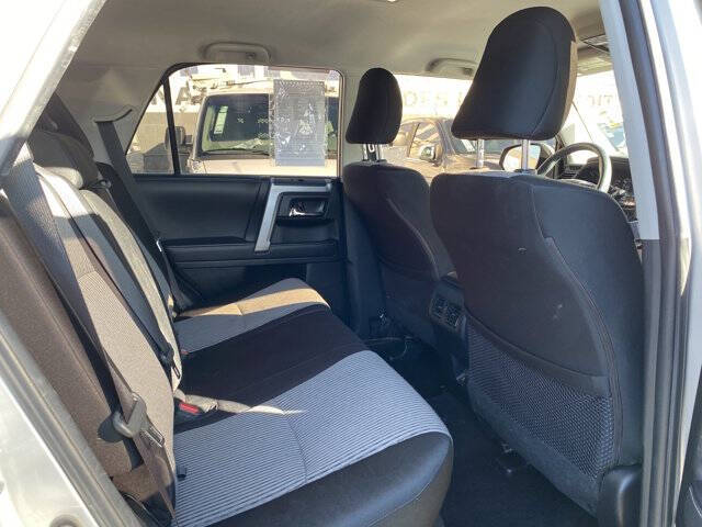 2022 Toyota 4Runner SR5