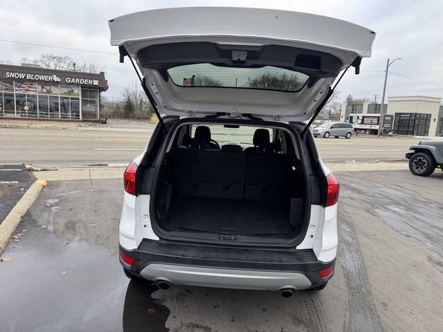 2019 Ford Escape SE photo 7