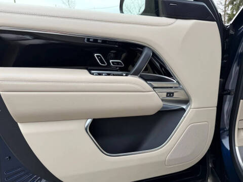 2023 Land Rover Range Rover P400 SE