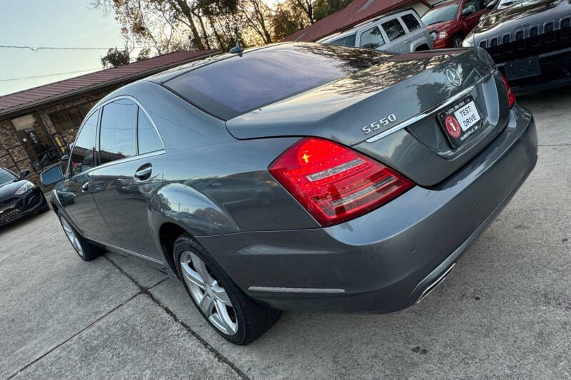 2010 Mercedes-Benz S-Class S550 photo 8