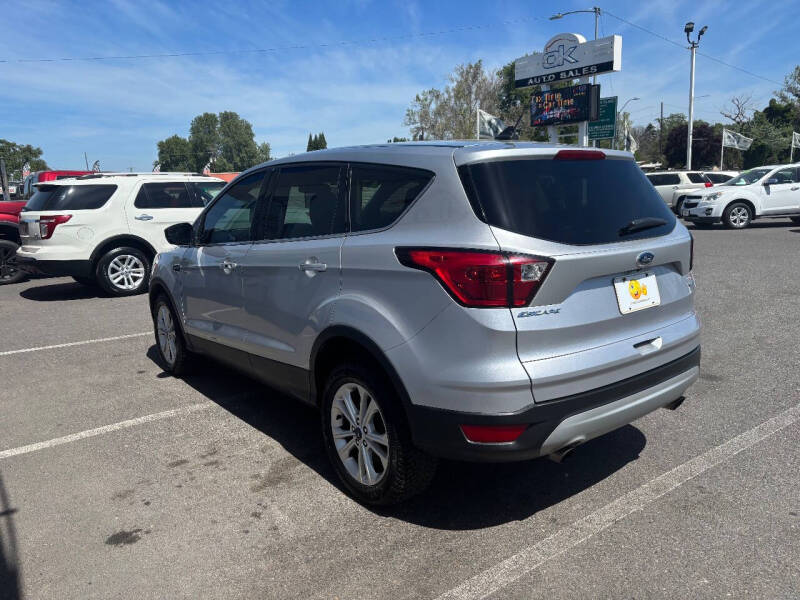 2019 Ford Escape SE