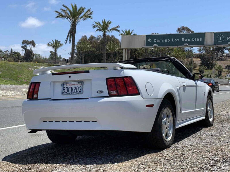 2003 Ford Mustang Premium