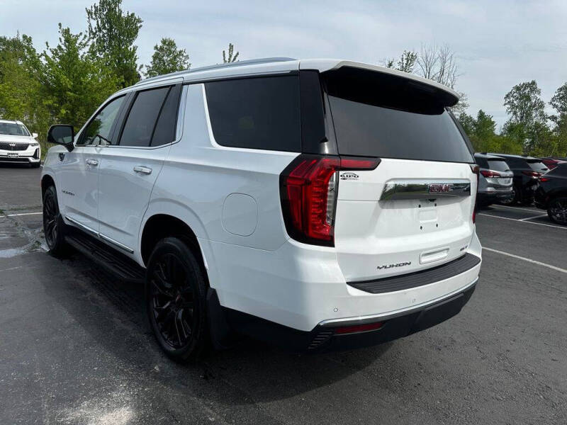 2021 GMC Yukon SLT