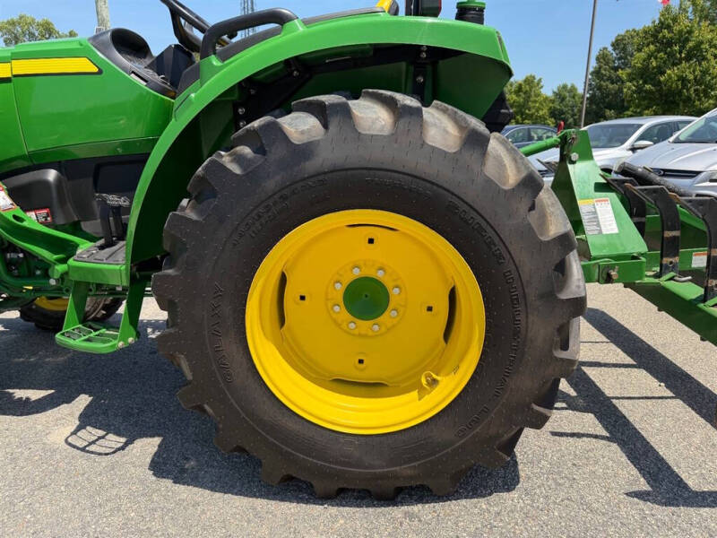 2021 John Deere 4044 M