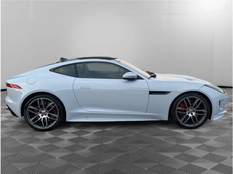 2017 Jaguar F-TYPE R