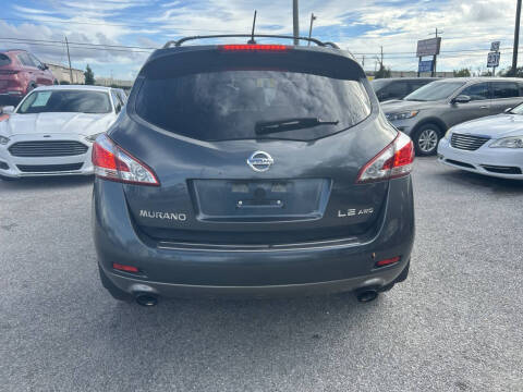 2011 Nissan Murano LE