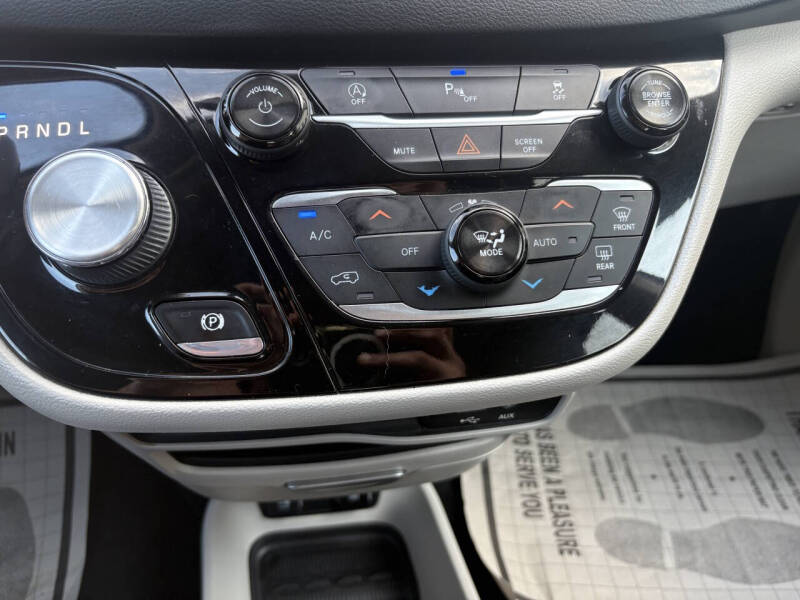 2018 Chrysler Pacifica Touring L