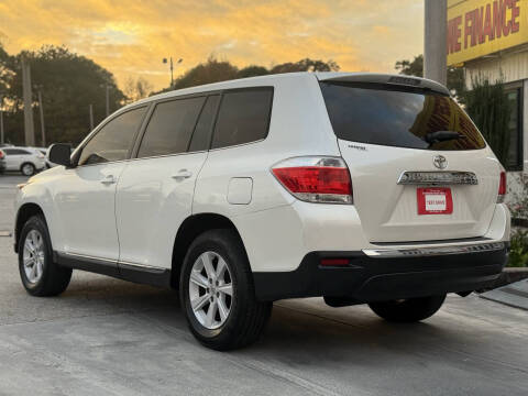 2013 Toyota Highlander Plus