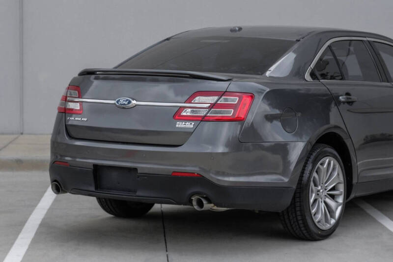 2019 Ford Taurus SHO