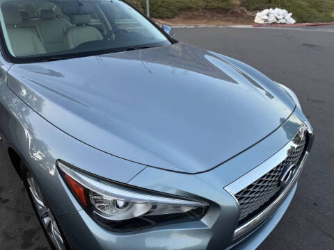 2015 Infiniti Q50 Premium