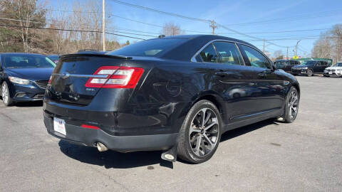 2015 Ford Taurus SEL