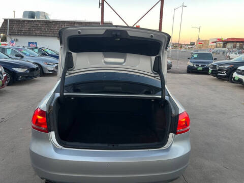 2013 Volkswagen Passat SE PZEV