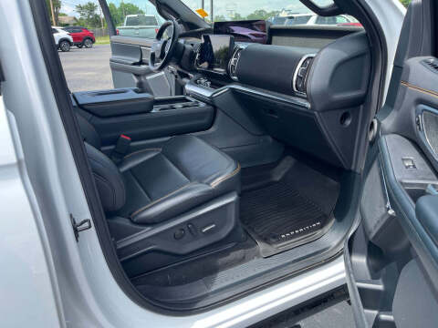 2025 Ford Expedition Tremor