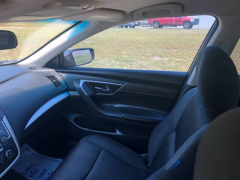2017 Nissan Altima 2.5 SR