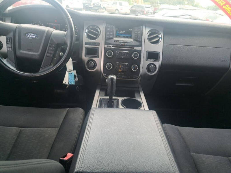 2016 Ford Expedition EL XLT