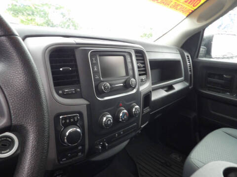 2017 RAM 1500 Express