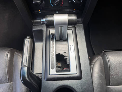 2008 Ford Mustang V6 Deluxe